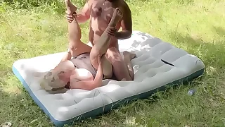 MARRIED Flaxen-haired MATURE SWALLOWS SPERM Go b investigate Lovemaking IN Burnish apply ASS CAM1 - 3of4